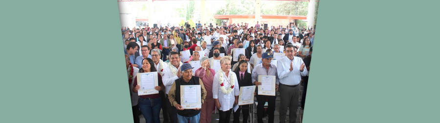 Entrega IEEA Certificados De Primaria Y Secundaria En Tepeaca